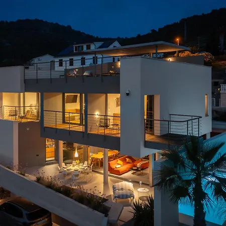 Vila Nisa - Private Pool & Panoramic Sea Views