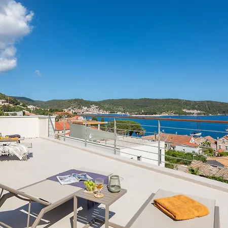 Vila Nisa - Private Pool & Panoramic Sea Views