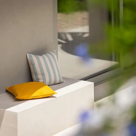 Nisa - Private Pool & Panoramic Sea Views Vis