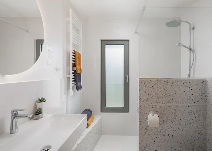 Nisa Villa