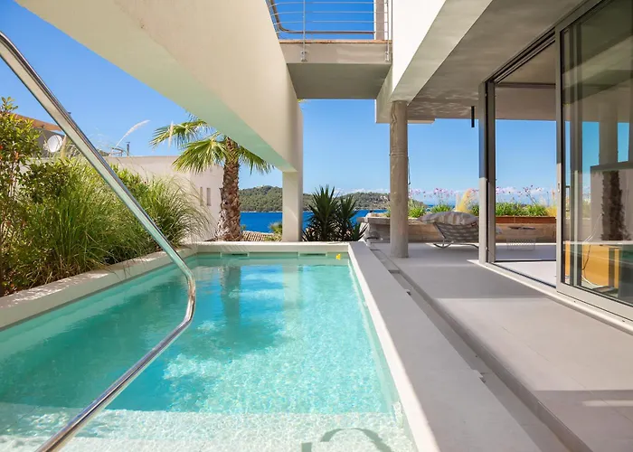 Villa Nisa Vis