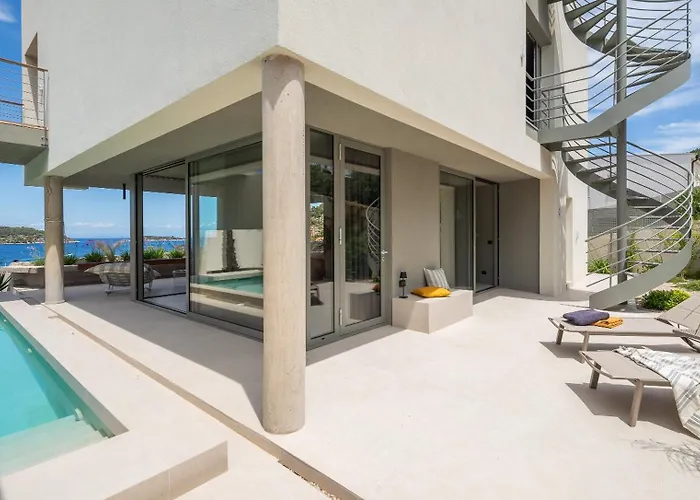 Nisa Villa Vis